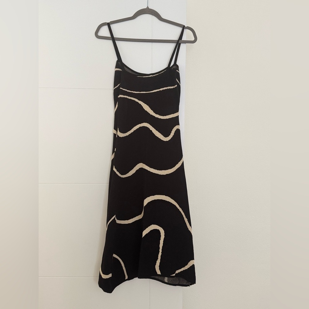 RIHOAS Black and Cream Midi Dress - Picture 4 of 7